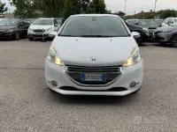 Usata Peugeot 208 Access 82 CV (60 kW) 2013 Bianco Utilitaria