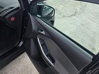 Usata Ford Focus 95 CV (69 kW) 2011 Nero Station wagon