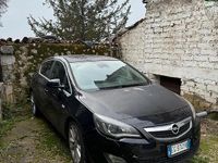 Usata Opel Astra 115 CV (84 kW) 2011 Nero Berlina