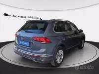 Usata VW Tiguan Life 150 CV (110 kW) 2023 Dolphin grey SUV