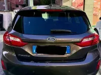 Usata Ford Fiesta 75 CV (55 kW) 2018 Grigio Utilitaria