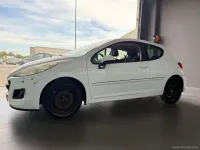 Usata Peugeot 207 73 CV (53 kW) 2013 Bianco Berlina