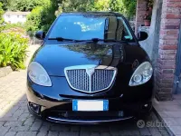 Usata Lancia Ypsilon 69 CV (50 kW) 2011 Nero Utilitaria
