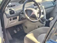 Usata Citroën Xsara Picasso 90 CV (66 kW) 2006 Grigio Monovolume