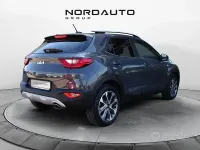 Second-hand Kia Stonic Style 120 CP (88 kW) 2022 Gri SUV