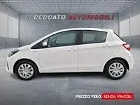 Usata Toyota Yaris Hybrid Cool 101 CV (74 kW) 2019 Bianco Utilitaria