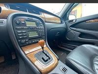 Usata Jaguar X-type 196 CV (144 kW) 2001 Grigio Berlina