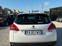 Usata Peugeot 2008 Allure 100 CV (73 kW) 2015 Bianco SUV