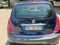 Usata Lancia Ypsilon 60 CV (44 kW) 2006 Bluazzurro Utilitaria