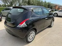 Usata Lancia Ypsilon Gold 69 CV (50 kW) 2016 Nero Utilitaria