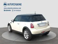 Usata Mini Cooper 122 CV (89 kW) 2011 Bianco Utilitaria