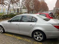 Usata BMW 530 235 CV (172 kW) 2009 Argento Berlina