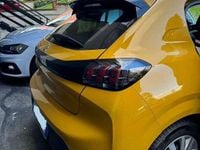 Usata Peugeot 208 Allure 75 CV (55 kW) 2023 Utilitaria
