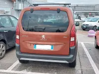 Usata Peugeot Rifter 131 CV (96 kW) 2019 Marrone Monovolume