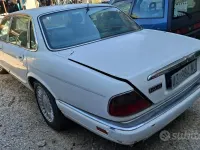 Usata Jaguar XJ Sovereign 241 CV (177 kW) 1996 Bianco Berlina