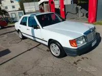 Usata Mercedes E200 1987 Bianco Berlina