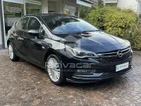 Usado Opel Astra Innovation 105 CV (77 kW) 2016 Negro Berlina