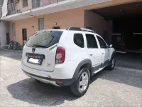 Usata Dacia Duster Lauréate 110 CV (80 kW) 2010 Bianco SUV
