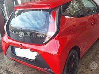 Usata Toyota Aygo 69 CV (50 kW) 2017 Rosso Utilitaria