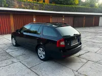 Usata Skoda Octavia Elegance 105 CV (77 kW) 2012 Nero Station wagon