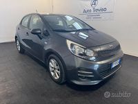 Usata Kia Rio 75 CV (55 kW) 2017 Grigio Berlina