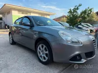 Usata Alfa Romeo Giulietta Distinctive 120 CV (88 kW) 2012 Grigio Utilitaria