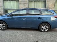 Usata Toyota Auris Hybrid Lounge 99 CV (72 kW) 2016 Blu/azzurro Station wagon