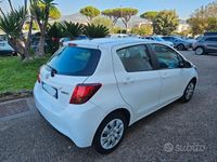 Usata Toyota Yaris Style 89 CV (65 kW) 2015 Bianco Berlina