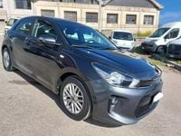 Usata Kia Rio 84 CV (61 kW) 2020 Grigio Berlina