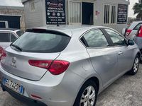 Usata Alfa Romeo Giulietta Exclusive 105 CV (77 kW) 2014 Grigio Berlina