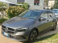 Usata Mercedes B200 150 CV (110 kW) 2023 Grigio Utilitaria