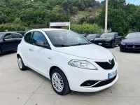 Usata Lancia Ypsilon 69 CV (50 kW) 2017 Bianco Utilitaria