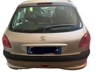 Usata Peugeot 206 68 CV (50 kW) 2006 Argento Berlina