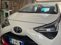 Usata Toyota Aygo 72 CV (52 kW) 2018 Bianco Utilitaria