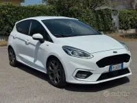Usata Ford Fiesta ST-Line 100 CV (73 kW) 2018 Bianco Utilitaria