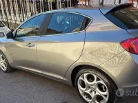 Usata Alfa Romeo Giulietta 105 CV (77 kW) 2014 Utilitaria