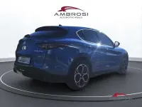 Begagnad Alfa Romeo Stelvio Sprint 210 HK (154 kW) 2024 Blå SUV