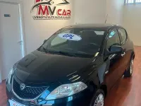 Usata Lancia Ypsilon Gold 69 CV (50 kW) 2017 Nero Utilitaria