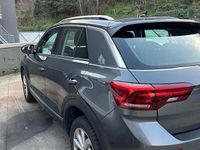 Usata VW T-Roc Style 116 CV (85 kW) 2023 Grigio SUV