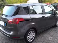 Usata Ford B-MAX 75 CV (55 kW) 2017 Beige Monovolume