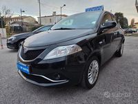 Usata Lancia Ypsilon 69 CV (50 kW) 2017 Nero Utilitaria