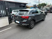 Usata VW T-Roc 116 CV (85 kW) 2019 Grigio SUV