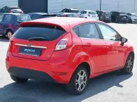 Usado Ford Fiesta Titanium 95 CV (69 kW) 2017 Rojo Utilitario