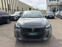 Usata Peugeot 208 Allure 101 CV (74 kW) 2025 Grigio Utilitaria