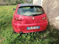 Usata Alfa Romeo 147 116 CV (85 kW) 2005 Rosso Utilitaria