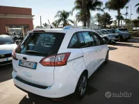 Usata Ford C-MAX 150 CV (110 kW) 2018 Bianco Monovolume