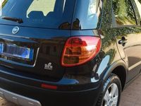 Begagnad Fiat Sedici 2007 Svart SUV