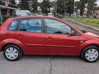 Usata Ford Fiesta Titanium 75 CV (55 kW) 2007 Rosso Utilitaria
