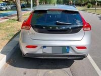 Usata Volvo V40 115 CV (84 kW) 2017 Grigio Station wagon