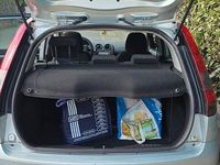 Usata Ford Fiesta 80 CV (58 kW) 2004 Verde Utilitaria